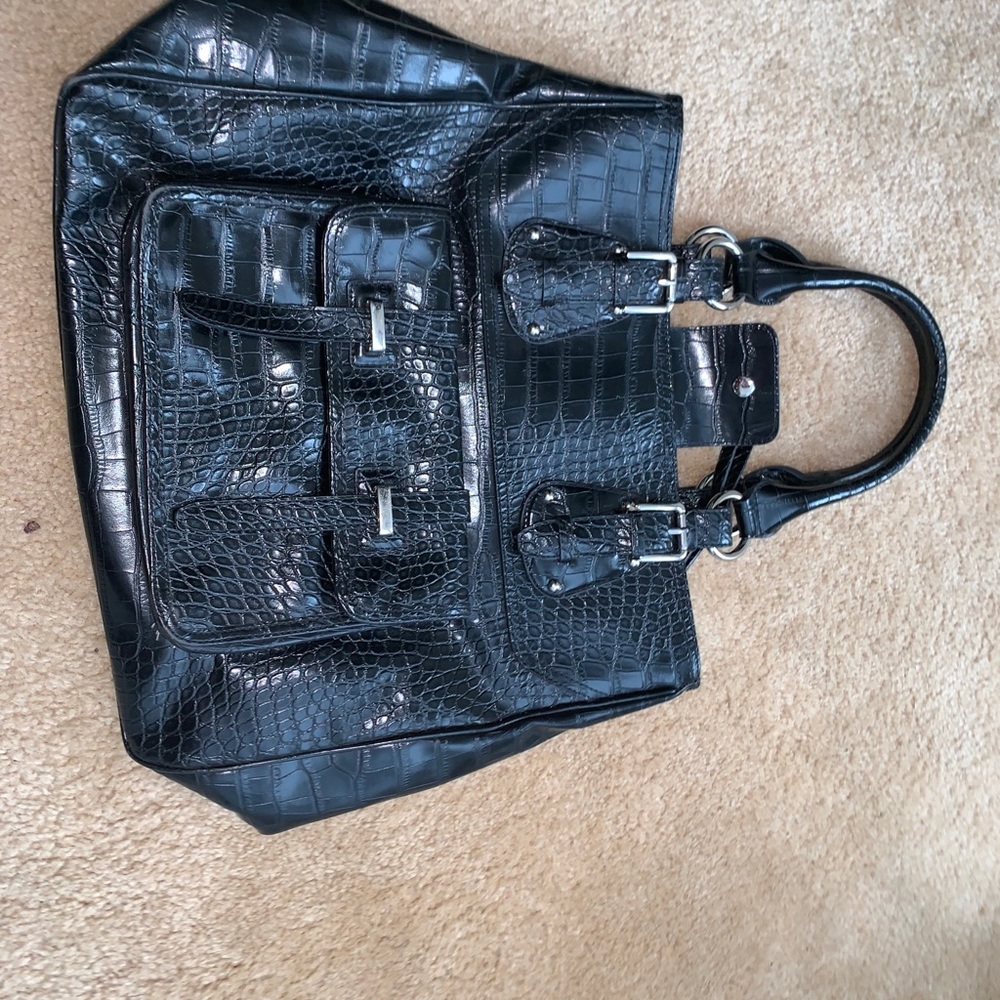 DKNY purse great condition